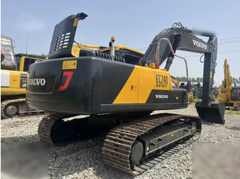 حفار زحاف VOLVO EC240