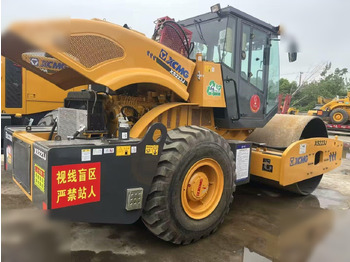 مدحلة XCMG XS223J