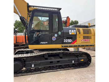 حفار زحاف CATERPILLAR 325DL