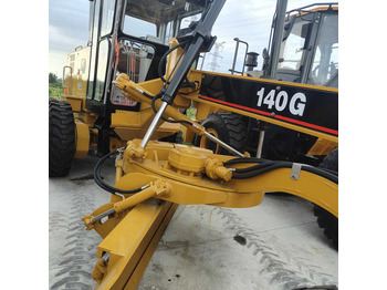 ممهدة CATERPILLAR 140H