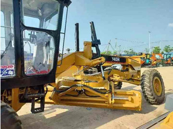 Used CAT 140H Motor Grader  From Japan with Excellent Performance Caterpillar 140h in Good Condition for Sale Used CAT 140H Motor Grader  From Japan with Excellent Performance Caterpillar 140h in Good Condition for Sale: صورة 3