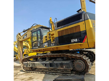 حفار زحاف CATERPILLAR 374