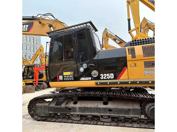 حفار زحاف CATERPILLAR 325D