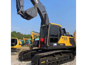 حفار زحاف VOLVO EC210