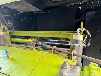 حصادة الأعلاف Claas Jaguar 940: صورة 4