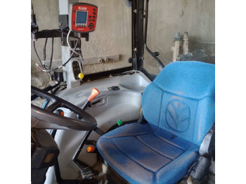 New Holland T 5050  New Holland T 5050: صورة 4