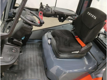 رافعة شوكية تعمل بالغاز Toyota Tonero fenwick: صورة 3