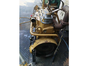 محرك - جرافة CATERPILLAR 3204C: صورة 3