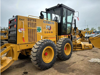 آلات البناء CATERPILLAR used second-hand grader CAT140K: صورة 3