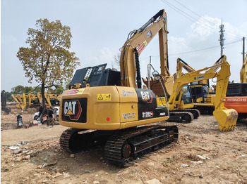 آلات البناء CATERPILLAR