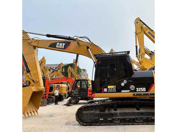 حفار زحاف CATERPILLAR 320D2