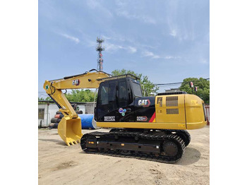 حفار زحاف CATERPILLAR 320D2