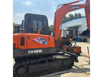 حفارة DOOSAN DH55