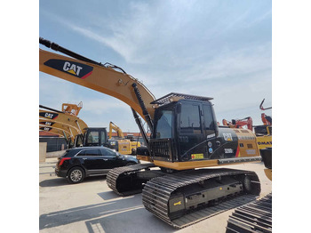 حفارة CATERPILLAR 320E