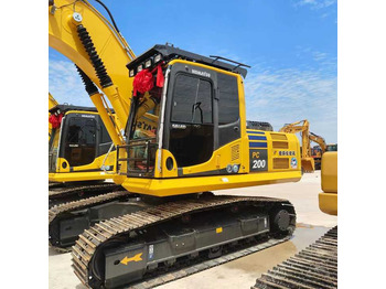 حفار زحاف KOMATSU PC200-8