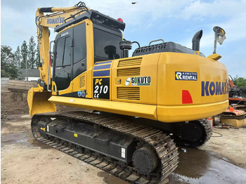 حفار زحاف KOMATSU PC210