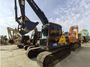 حفار زحاف VOLVO EC140