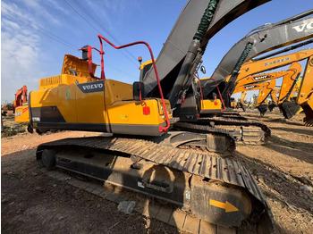 حفار زحاف VOLVO EC250