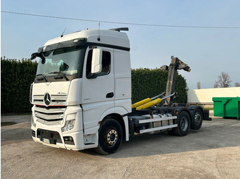 شاحنة ذات خطاف MERCEDES-BENZ Actros