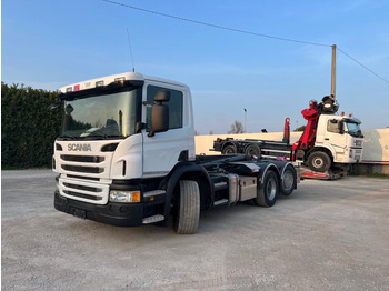 شاحنة ذات خطاف SCANIA P 410