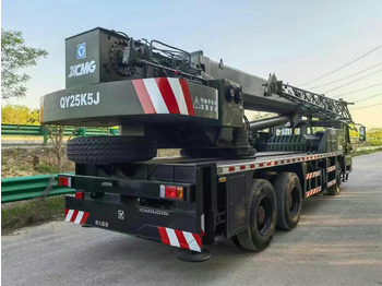 موبايل كرين XCMG QY25K5-1 25 ton truck crane: صورة 4