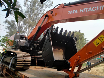 حفار زحاف HITACHI ZX220