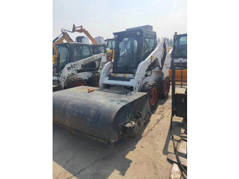 شيول صغير BOBCAT S18
