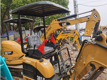 حفارة مُصَّغرة CATERPILLAR 301.5CR: صورة 5