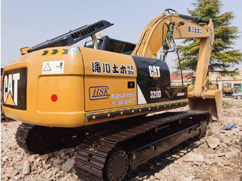 حفار زحاف CATERPILLAR 320D: صورة 5