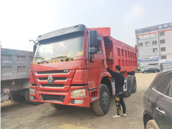 شاحنة قلاب SINOTRUK HOWO