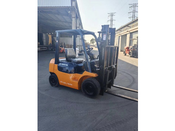 رافعة شوكية ديزل TOYOTA