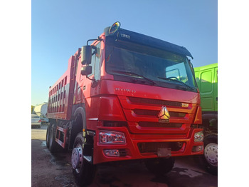 شاحنة SINOTRUK HOWO