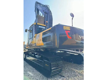 حفار زحاف VOLVO EC240: صورة 4