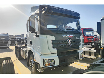 وحدة جر SHACMAN