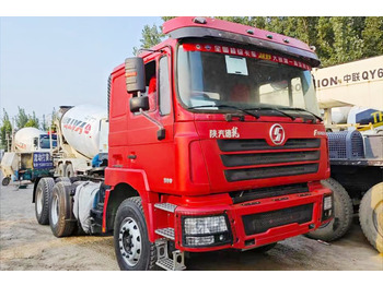 وحدة جر SHACMAN