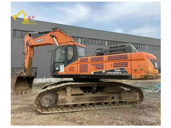 حفار زحاف DOOSAN DX520
