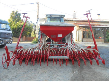 آلة البذار متعددة الوظائف Kverneland DAS + Kverneland herse rotative: صورة 2 آلة البذار متعددة الوظائف Kverneland DAS + Kverneland herse rotative: صورة 2