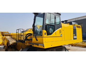 حفار زحاف KOMATSU