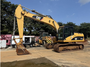 حفار زحاف CATERPILLAR 320D