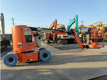 شاحنة ذراع مفصلي JLG E300AJP: صورة 4 شاحنة ذراع مفصلي JLG E300AJP: صورة 4