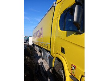 SCANIA R460 SUPER, Location: Villareal, Spain SCANIA R460 SUPER, Location: Villareal, Spain: صورة 3 SCANIA R460 SUPER, Location: Villareal, Spain SCANIA R460 SUPER, Location: Villareal, Spain: صورة 3