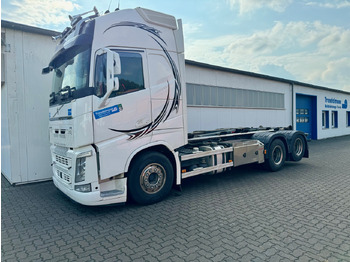 شاحنة ذات خطاف VOLVO Fh-13-540 6x4R: صورة 2