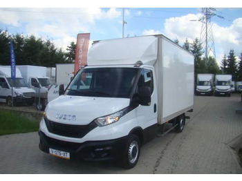 شاحنة مغلقة الصندوق IVECO Daily 35s16