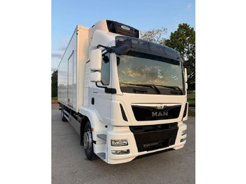 شاحنة الفريزر MAN TGM18.290 4x2 ACC/ CHłODNIA Z WINDĄ /CARRIER 850MT /SYPIALKA / EURO6/ASO: صورة 4 شاحنة الفريزر MAN TGM18.290 4x2 ACC/ CHłODNIA Z WINDĄ /CARRIER 850MT /SYPIALKA / EURO6/ASO: صورة 4