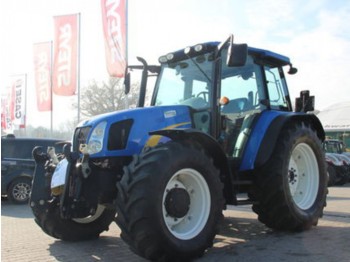جرار New Holland T5060: صورة 1