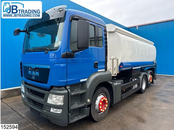 شاحنة صهريج MAN TGS 26.320