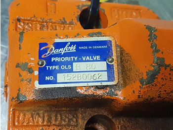 نظام الهيدروليك - آلات البناء Schaeff SKL832-Sauer Danfoss OLSB80-Priority valve: صورة 4 نظام الهيدروليك - آلات البناء Schaeff SKL832-Sauer Danfoss OLSB80-Priority valve: صورة 4