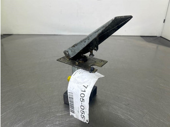 الكابينة والداخلية - آلات البناء Terex TW150-Atlas 6049419/6047885-Gas pedal: صورة 4