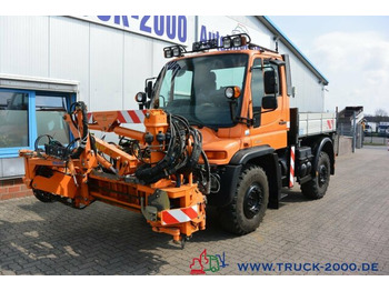 شاحنات مسطحة UNIMOG U400