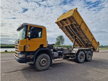 شاحنة قلاب SCANIA P124